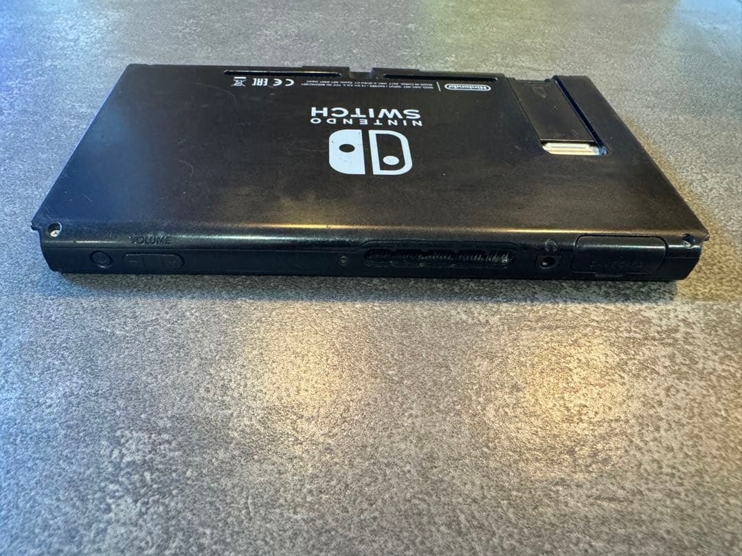 Nintendo Switch 本体、ドック