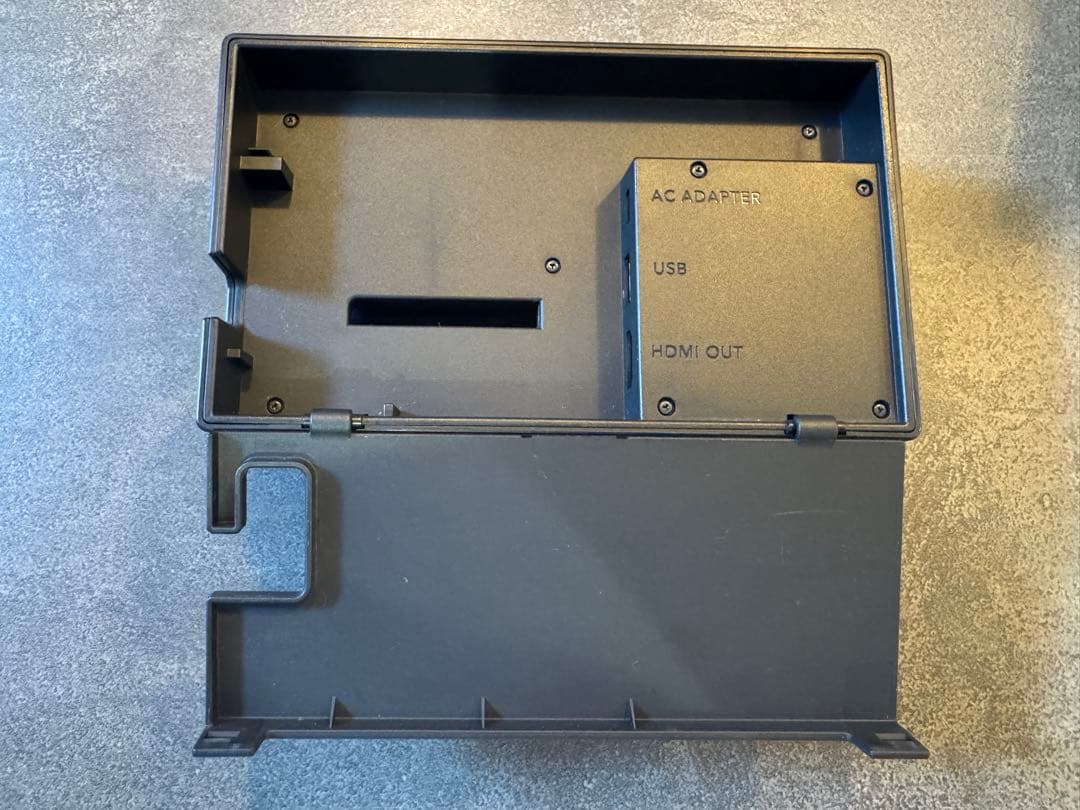 Nintendo Switch 本体、ドック