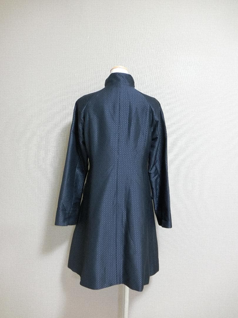 みゆ　オースチンリード　フリルコート　ネイビーブラック