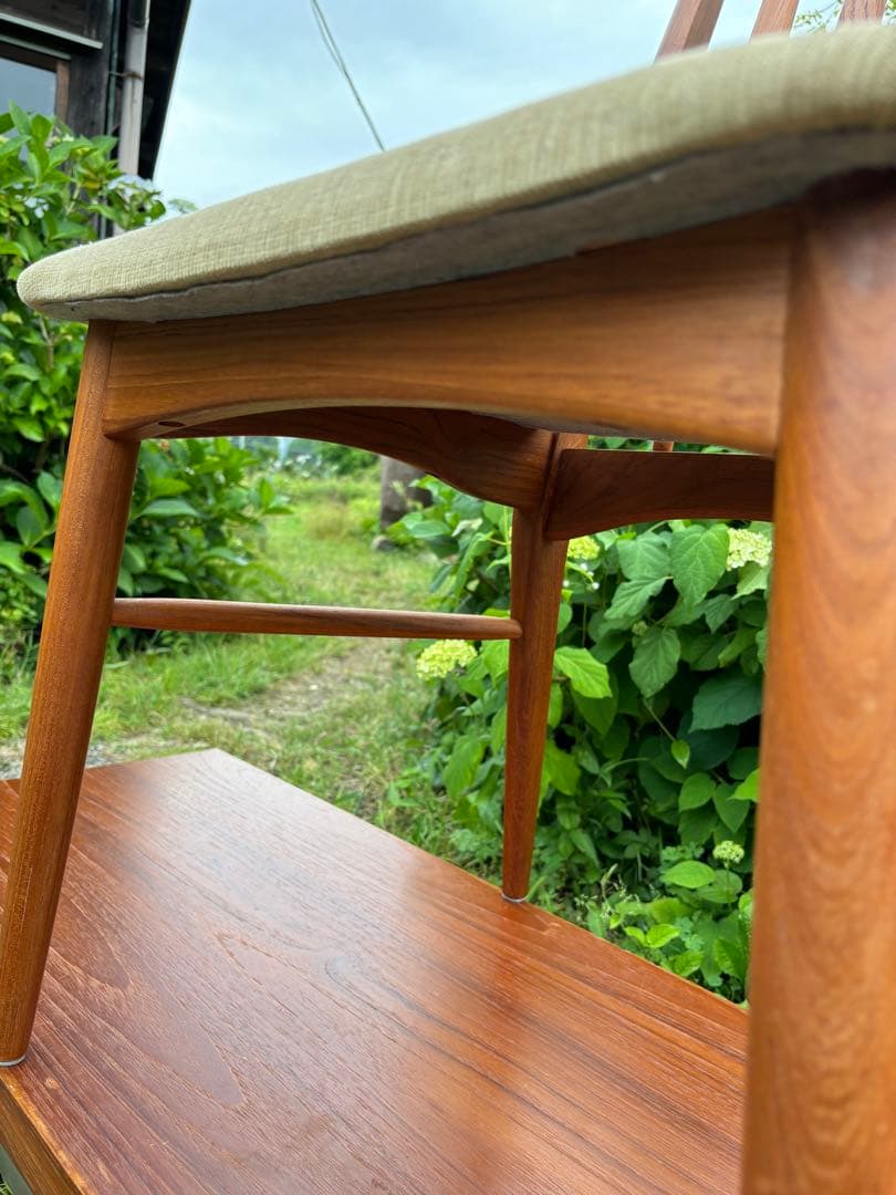 北欧家具　チーク材　ダイニングチェア