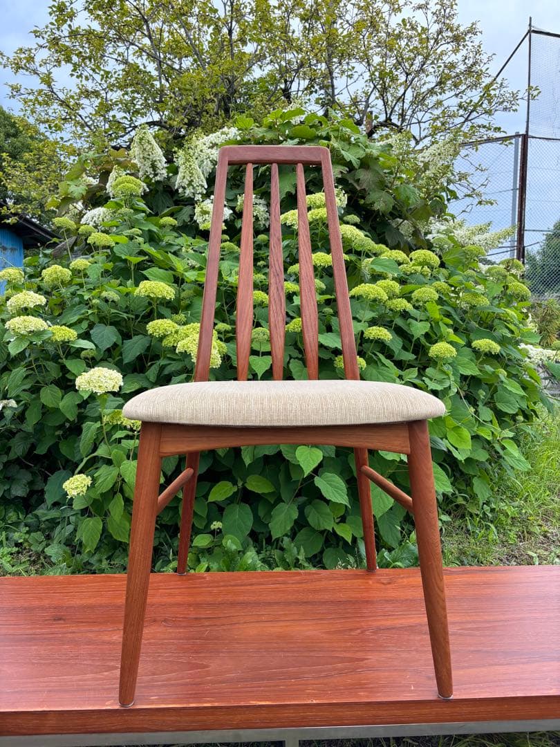 北欧家具　チーク材　ダイニングチェア