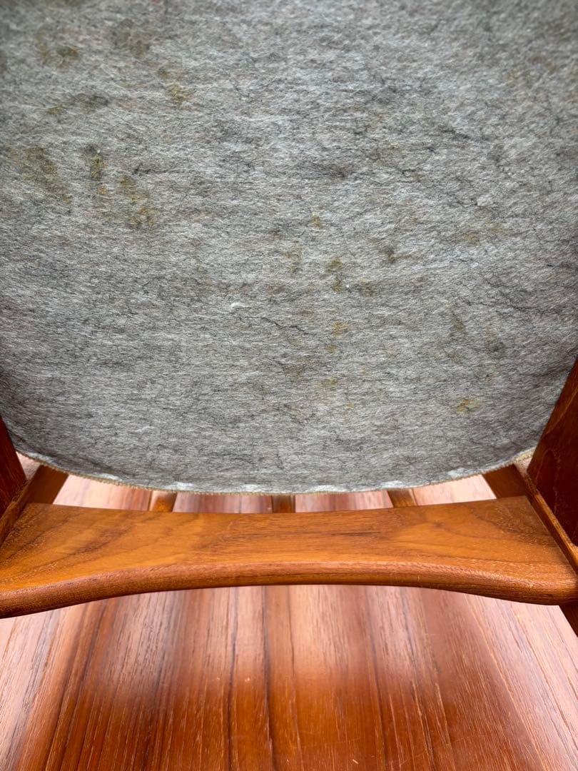 北欧家具　チーク材　ダイニングチェア