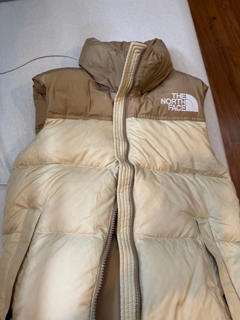 ノースフェイスダウンベスト　ヌプシベスト