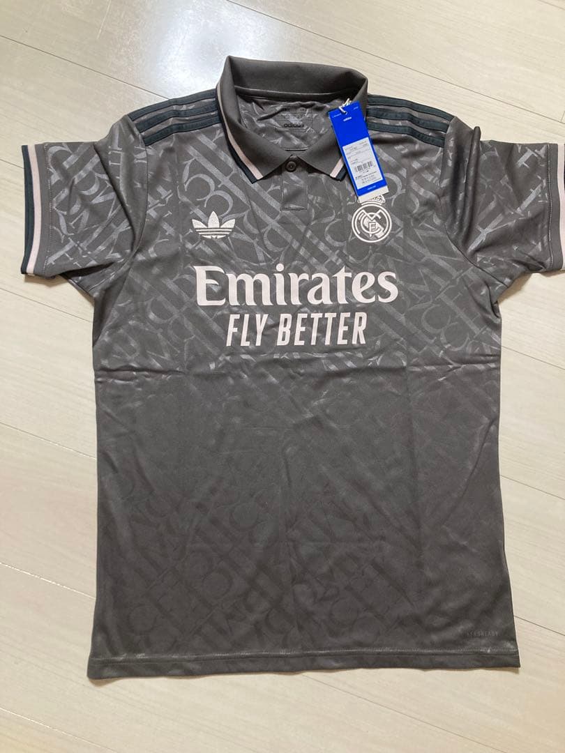 【新品未使用タグ付き】レアルマドリード 24-25 3rdサードユニフォーム