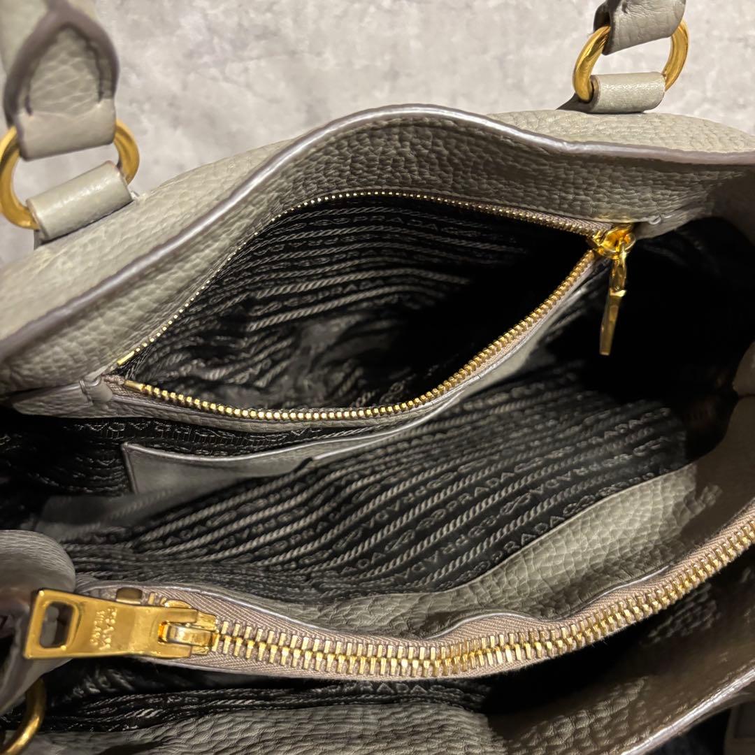 プラダ トートバッグ 2way ヴィッテロダイノ グレー 3室収納 ショルダー