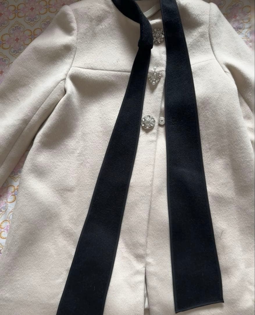 リリーブラウン Aラインビジューリボンコート