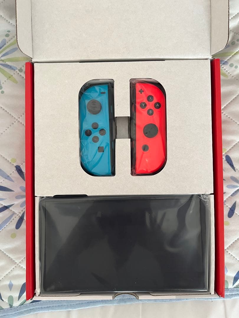 【新品】Nintendo Switch 有機ELモデル 本体　ネオン