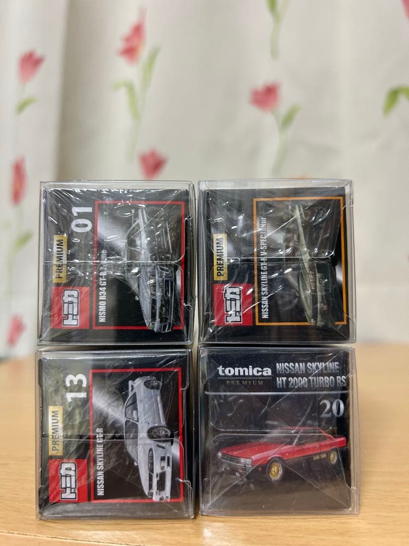 や*認様 希少　新品未開封　トミカ プレミアム 日産スカイライン　ミニカー4台セ