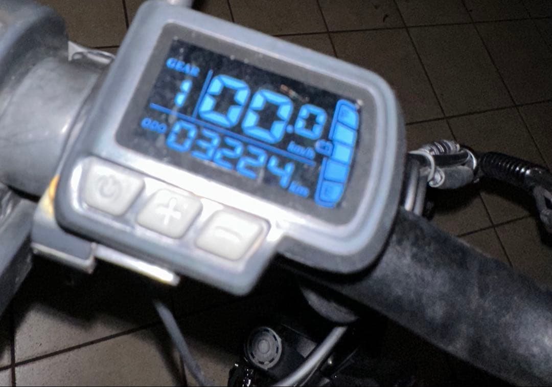 アクセル付き電動アシスト自転車