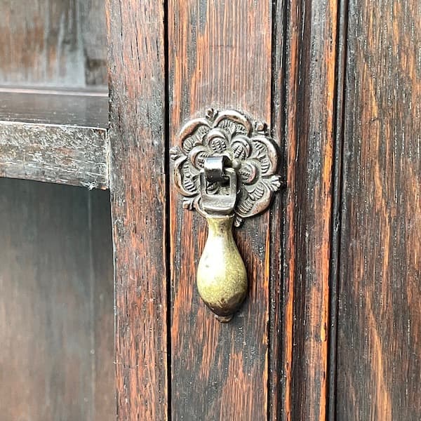 アンティーク　カップボード　バーキャビネット　飾り棚　上下分解可能