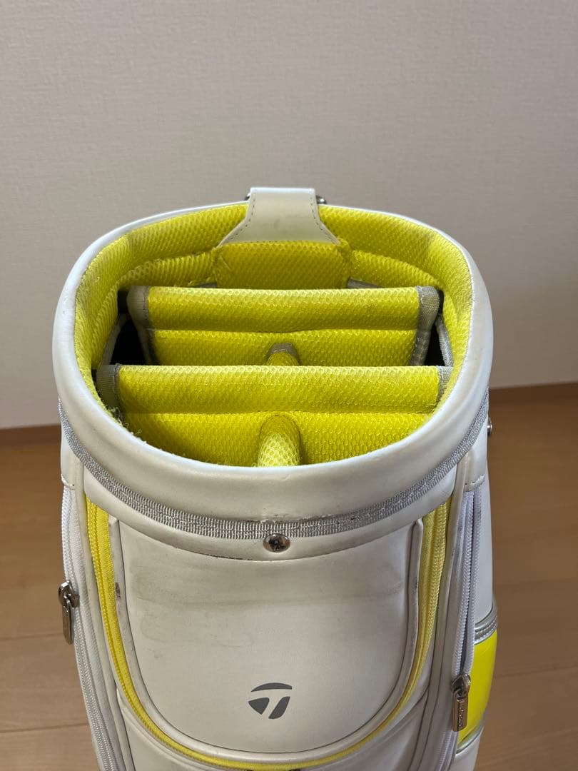 TAYLORMADE ゴルフバッグ・キャディバッグ　テーラーメイド　レディース