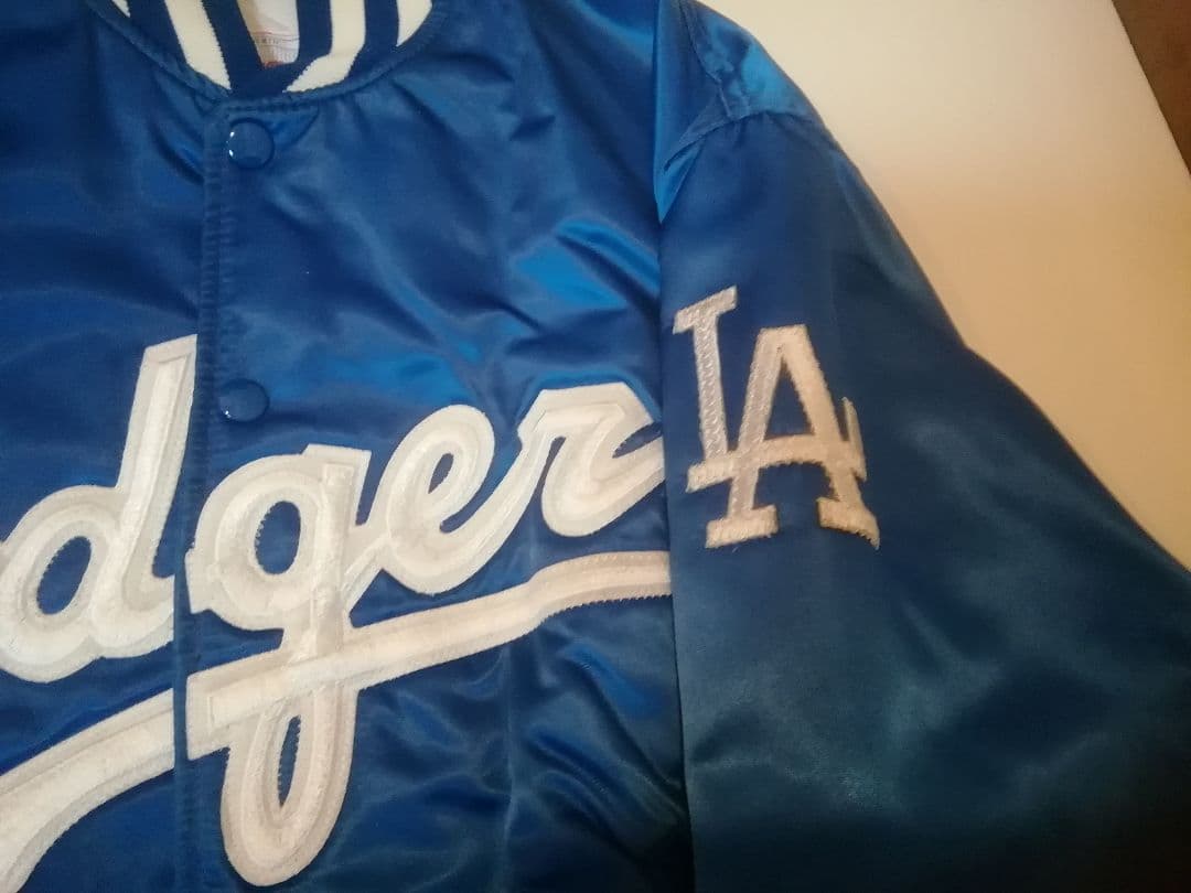 USA製Los Angeles Dodgers ドジャース　スタジャン　中綿