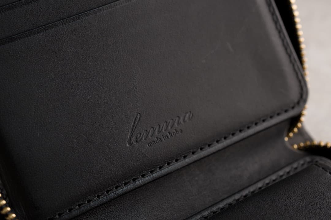 【ほぼ新品】レンマ クルバ ミニラウンドウォレット ブラック lemma