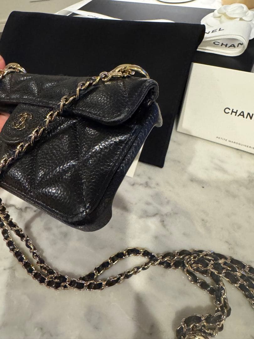 CHANEL ブラックレザー　キャビアスキン　 iPhoneケース