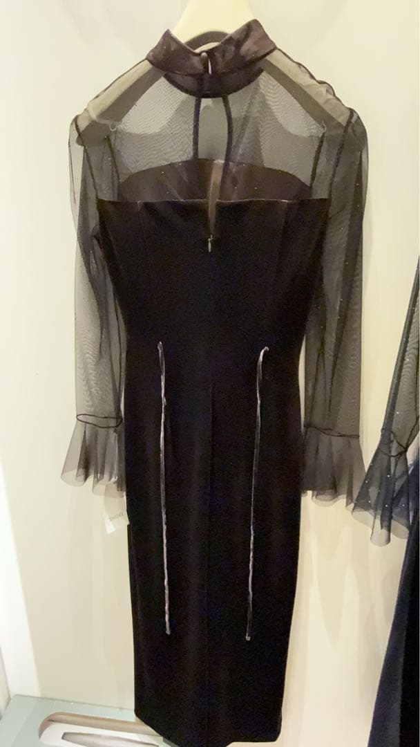 SNIDELシアードッキングベロアドレス【カンヘウォン着用】