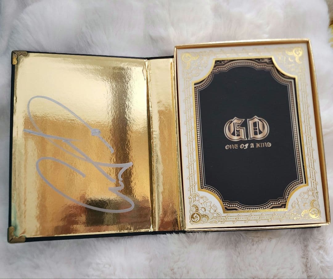 直筆サイン入りG-DRAGON ONE OF A KIND ワンオブアカインド