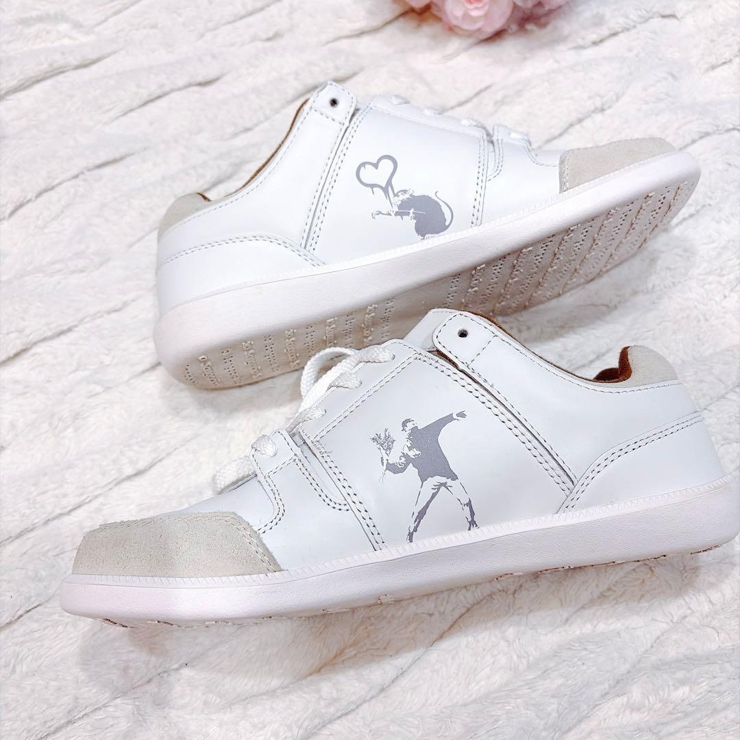 にゅ〜ず　スニーカー　バンクシー　BRANDALISED 24cm