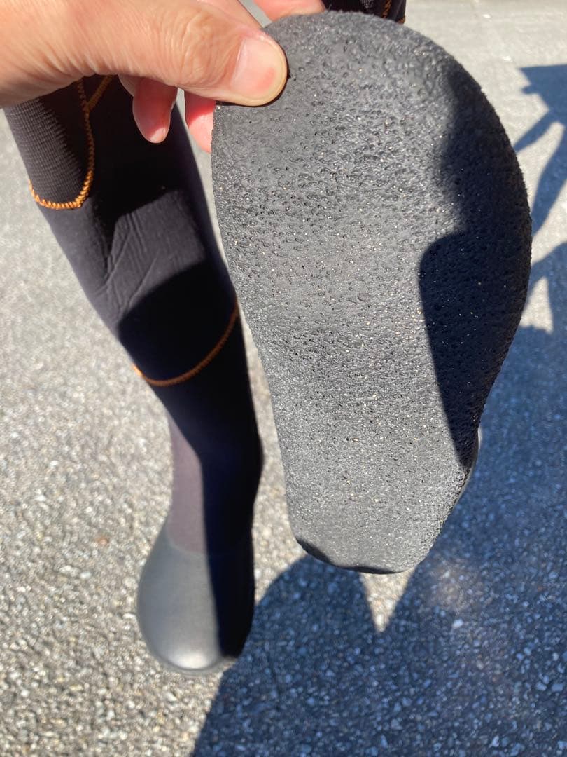 ウェットスーツ 3mmセミドライ ブーツ付き Mサイズ ショートチェストジップ