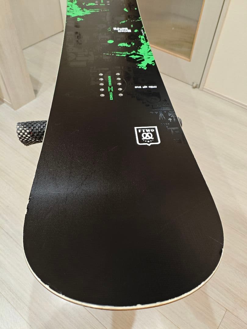 FTWO blackdeck148ブラックデッキ スノーボード板
