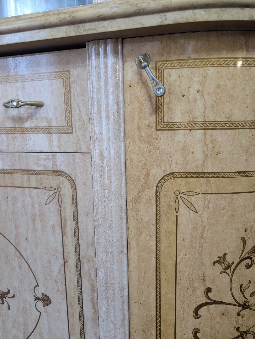 【訳あり】大型 飾り棚 ガラスキャビネット 食器棚