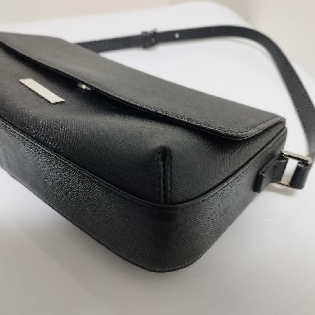 未使用金具シール付き☆　バーバリー　ワンショルダーバッグ　ロゴプレート　y2k