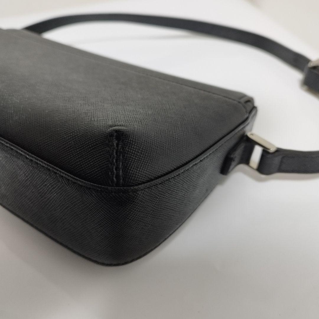 未使用金具シール付き☆　バーバリー　ワンショルダーバッグ　ロゴプレート　y2k