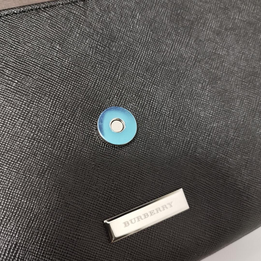 未使用金具シール付き☆　バーバリー　ワンショルダーバッグ　ロゴプレート　y2k