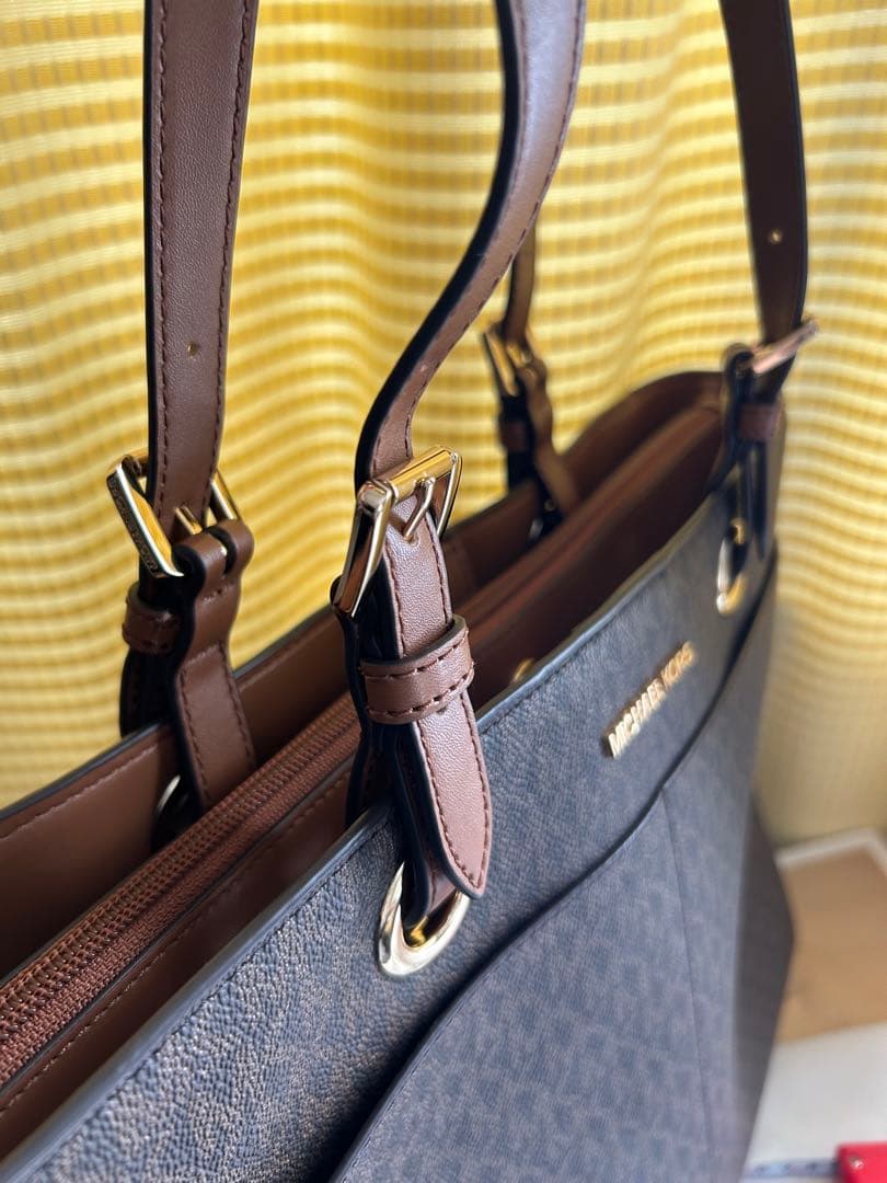 MICHAEL KORS 35S1GTVT7Bトートバッグ新品未使用！