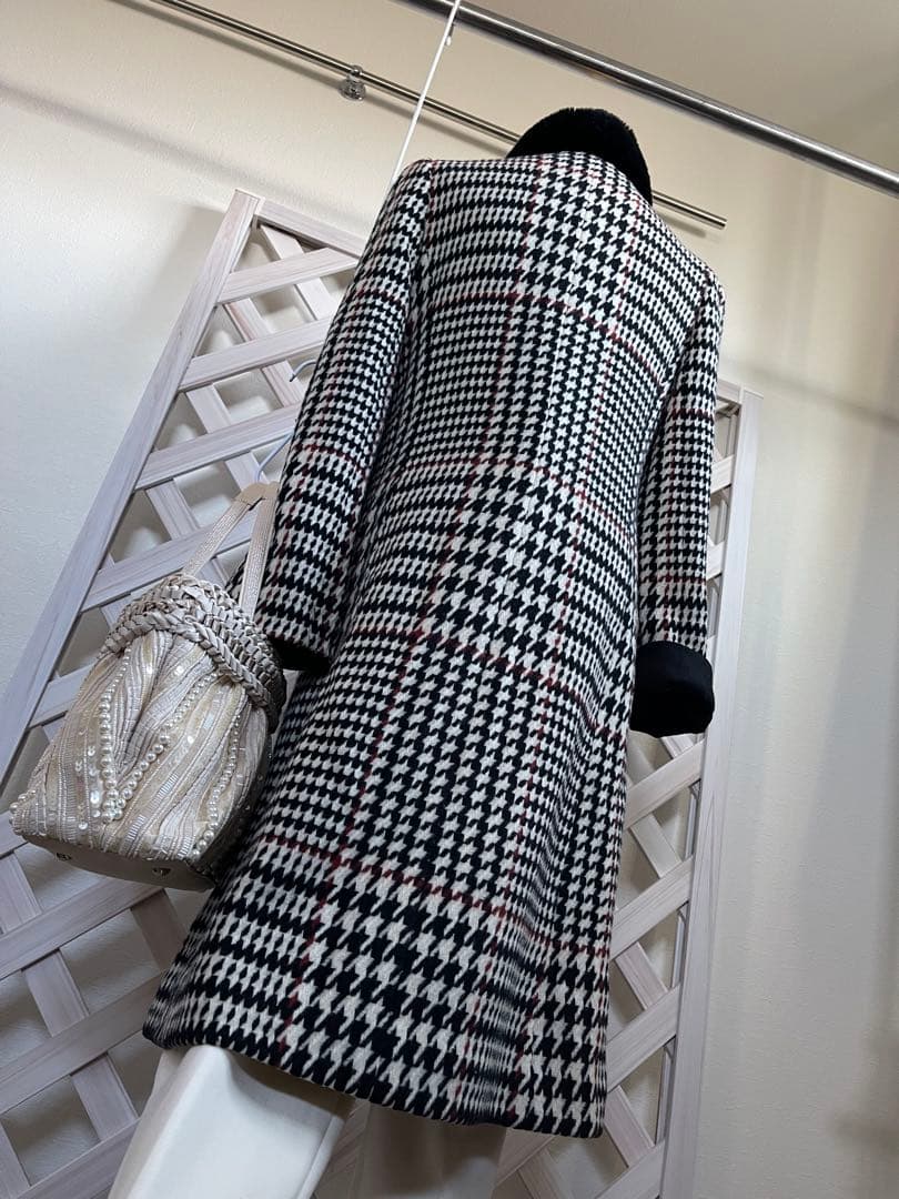 ⭐︎ M`s GRACY ⭐︎ 億ションから出てきてアウディに乗りこむオンナ