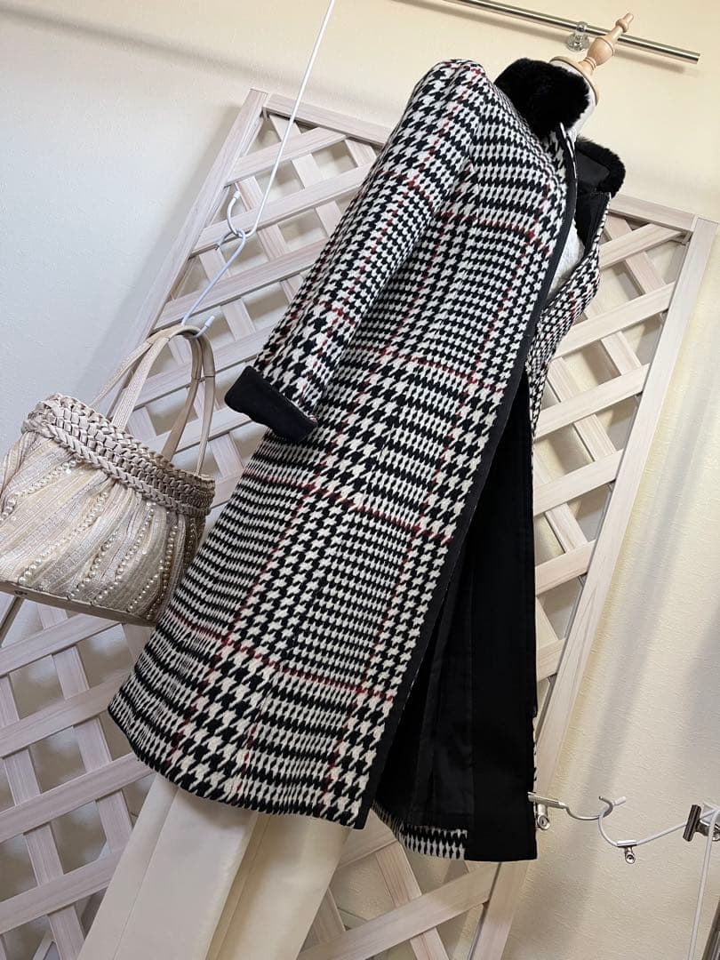 ⭐︎ M`s GRACY ⭐︎ 億ションから出てきてアウディに乗りこむオンナ