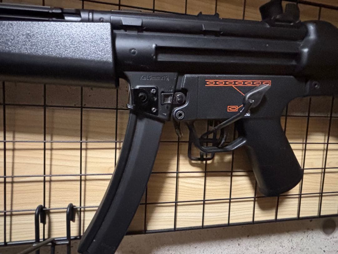 東京マルイ　MP5A4 電動ガン ハイグレード