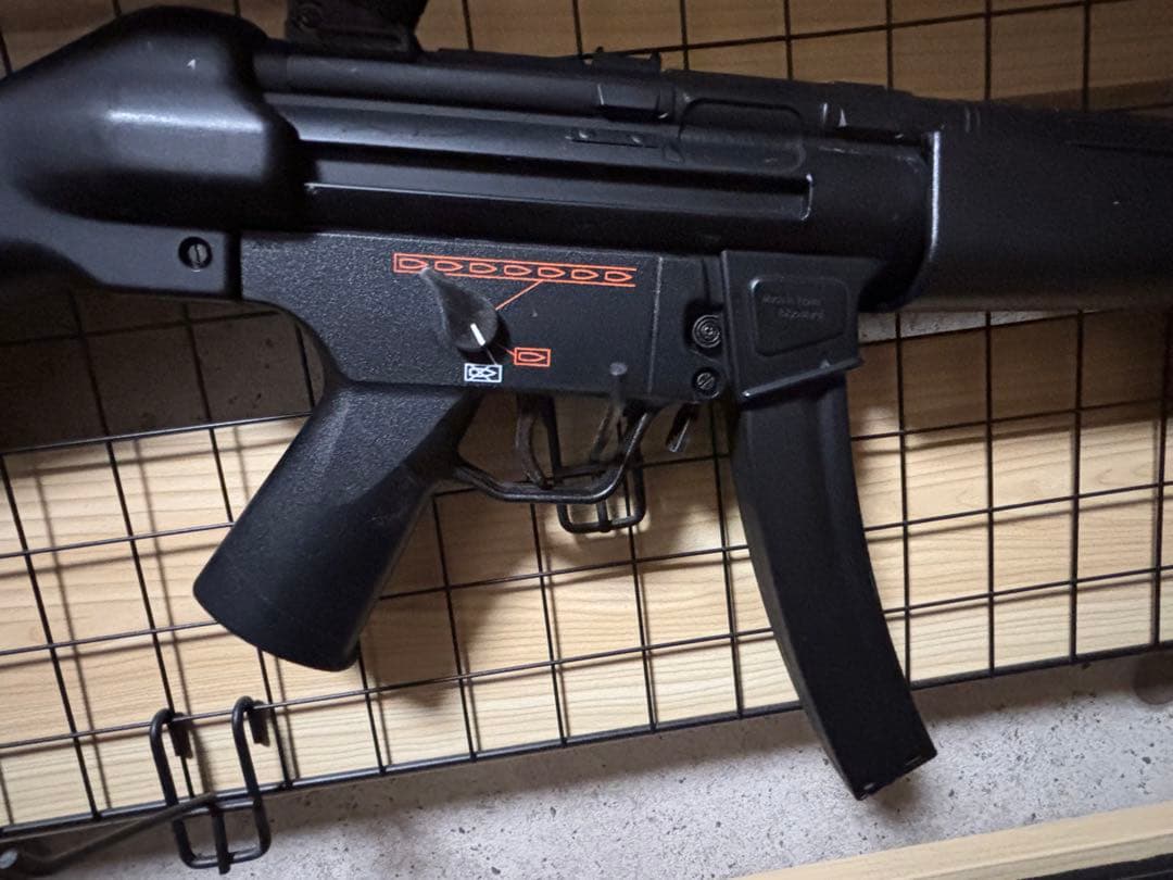 東京マルイ　MP5A4 電動ガン ハイグレード