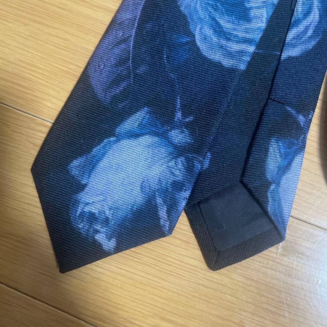 ラッドミュージシャン　花柄ネクタイ