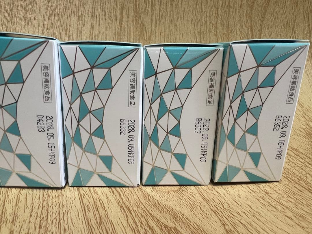 ソルプロプリュスホワイト 30粒×4箱