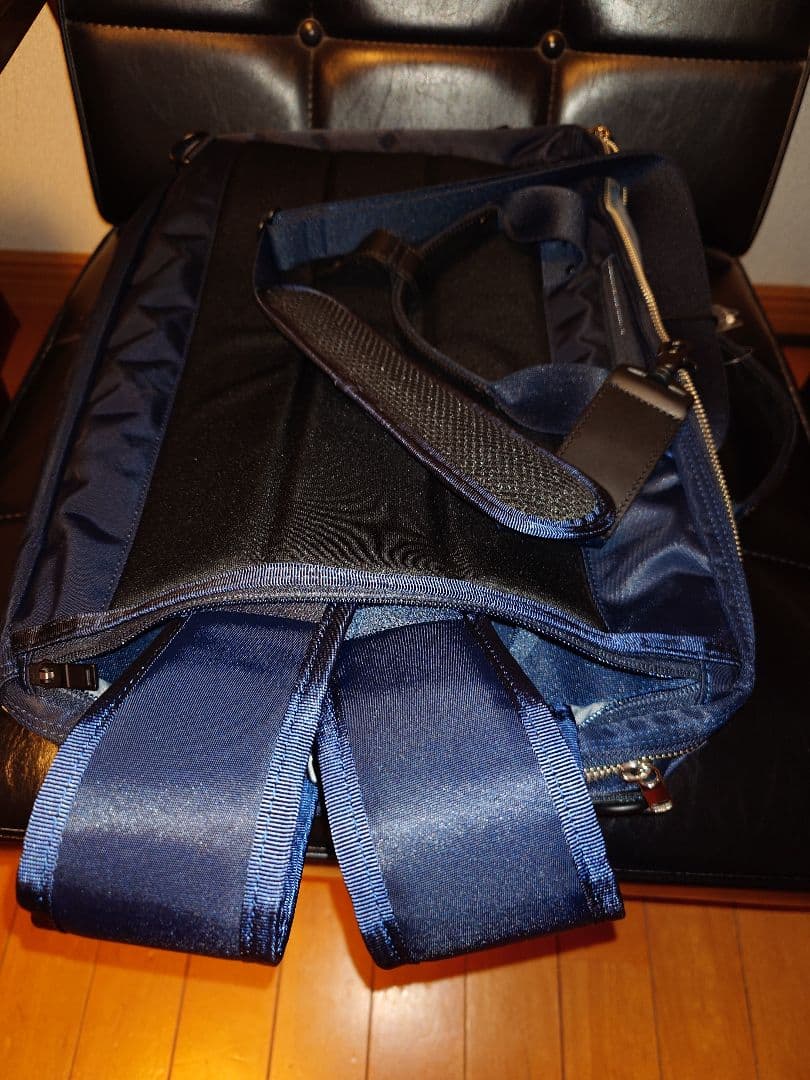 PORTER LIFT　ショルダーバック　ネイビー