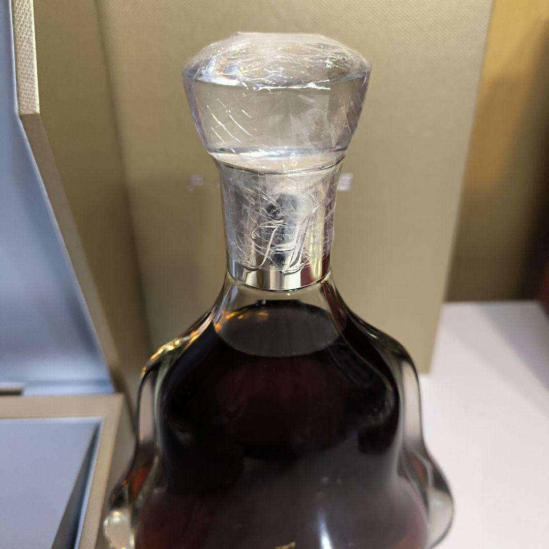 ヘネシー パラディス、ルイ１３世（専用箱、外箱付き)ので2本セット（訳あり）