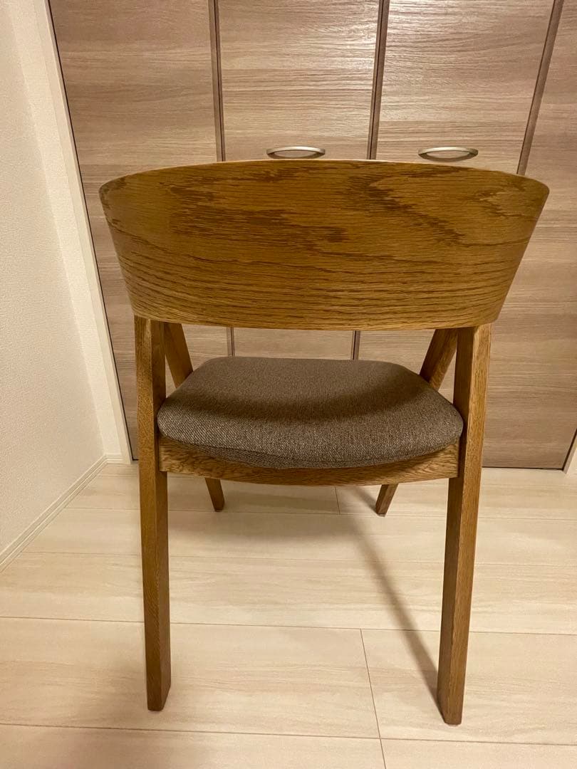 unico　ELEMT(エレムト)　チェア 木脚 ブラウン