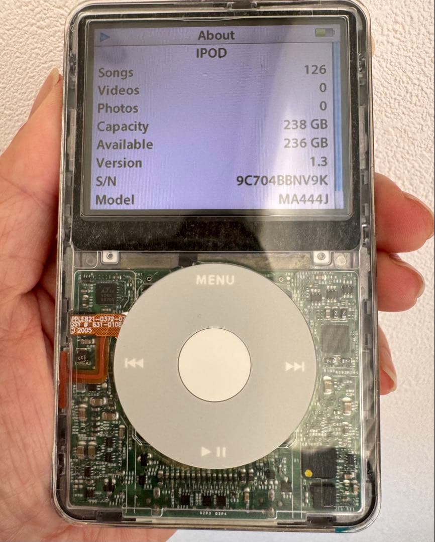 iPod classic 第5世代 カスタム 30GB 新品電池 バックパネル