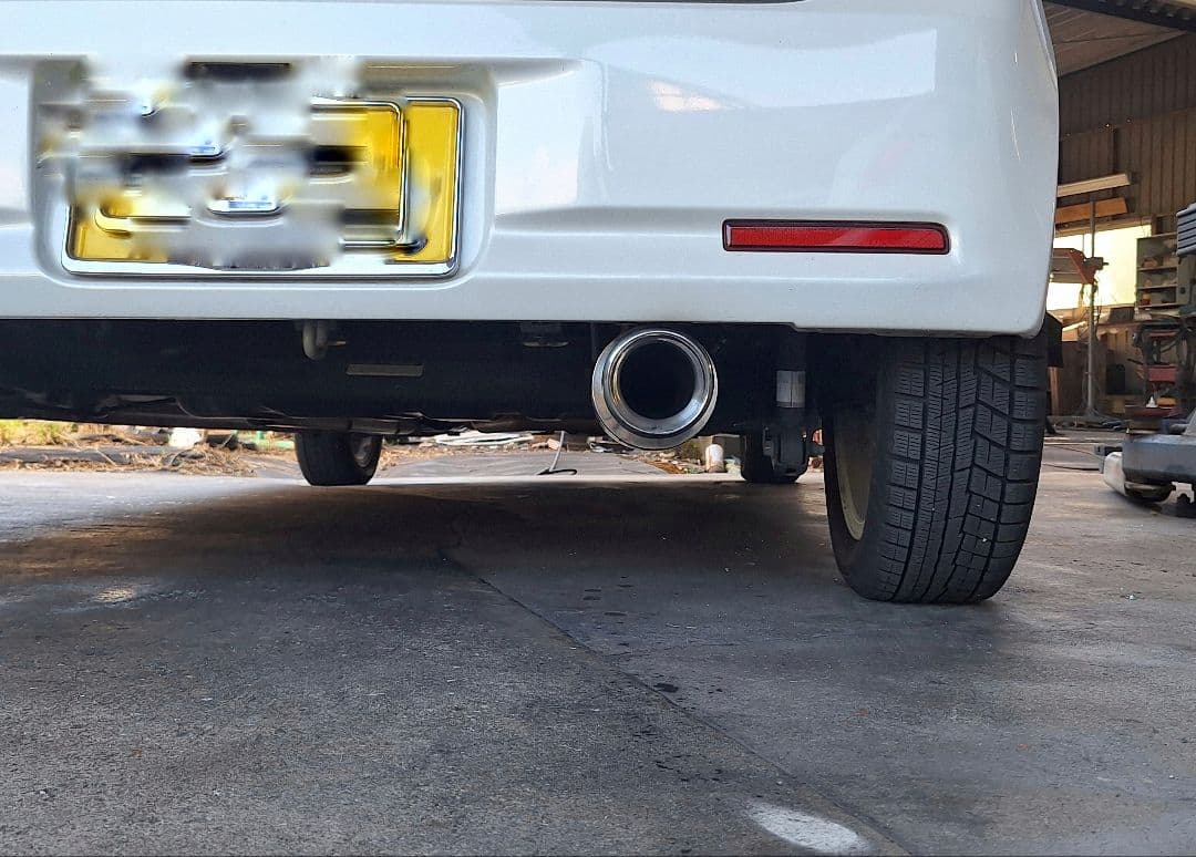 【かずぴー】L175,375,575系共通 BLITZステンレスマフラー