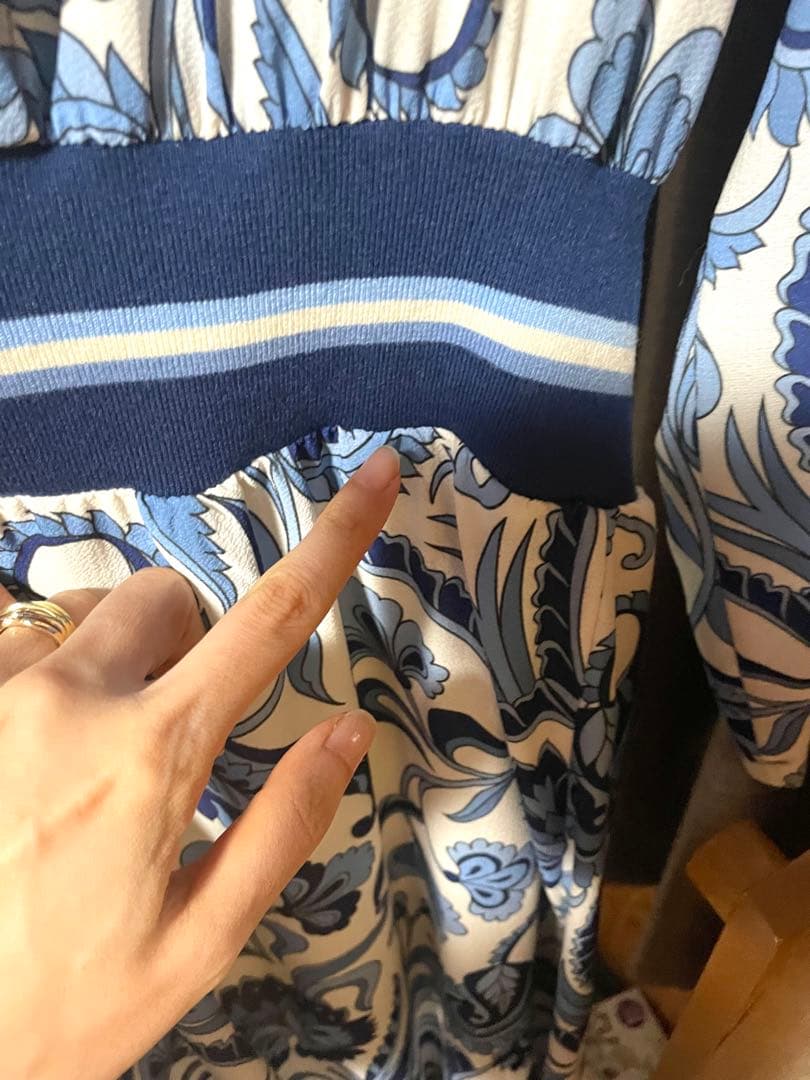 アーモワールカプリス　MEES ワンピース　インポート　素敵な柄ロングワンピース