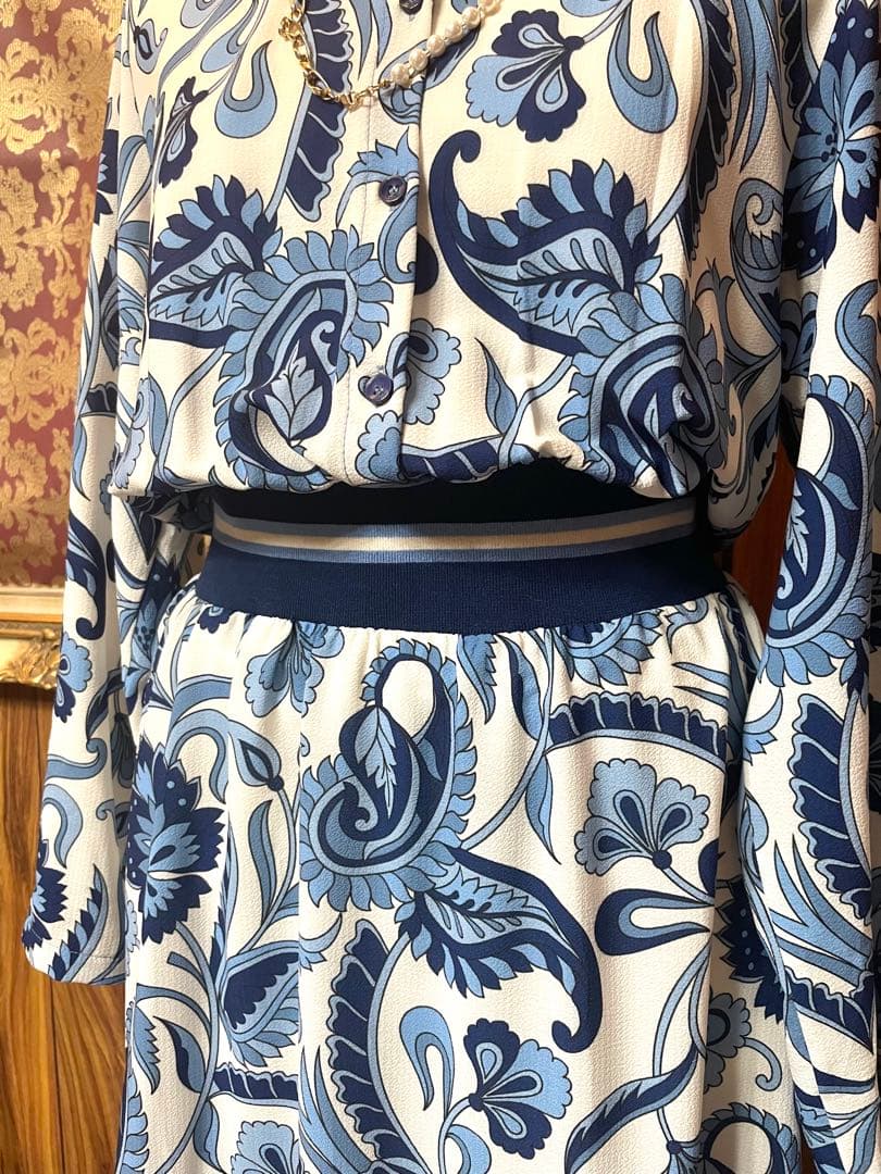 アーモワールカプリス　MEES ワンピース　インポート　素敵な柄ロングワンピース