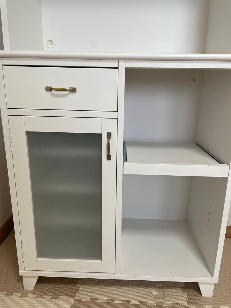 モモナチュラル　ホワイト木製食器棚 ガラス扉付き