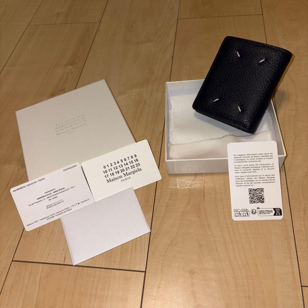 【新品】メゾン マルジェラ　レザー ポッパー ウォレットS56UI0140 紺色