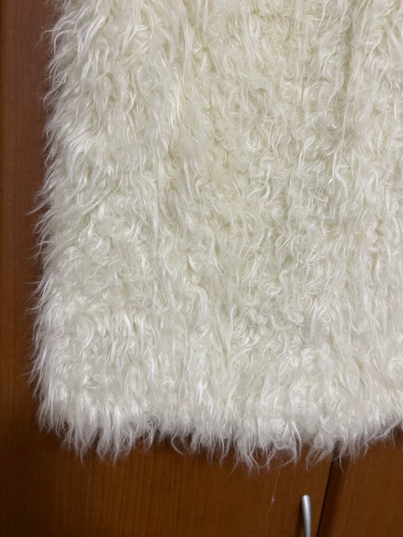 エリザベッタフランキ　フェイクファー　ロングジレ　ベスト　ゴールドボタン