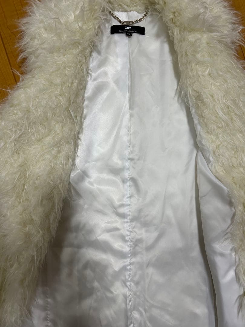 エリザベッタフランキ　フェイクファー　ロングジレ　ベスト　ゴールドボタン