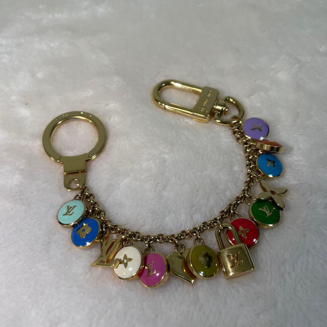 Louis Vuitton マルチカラー チャーム付きチェーン