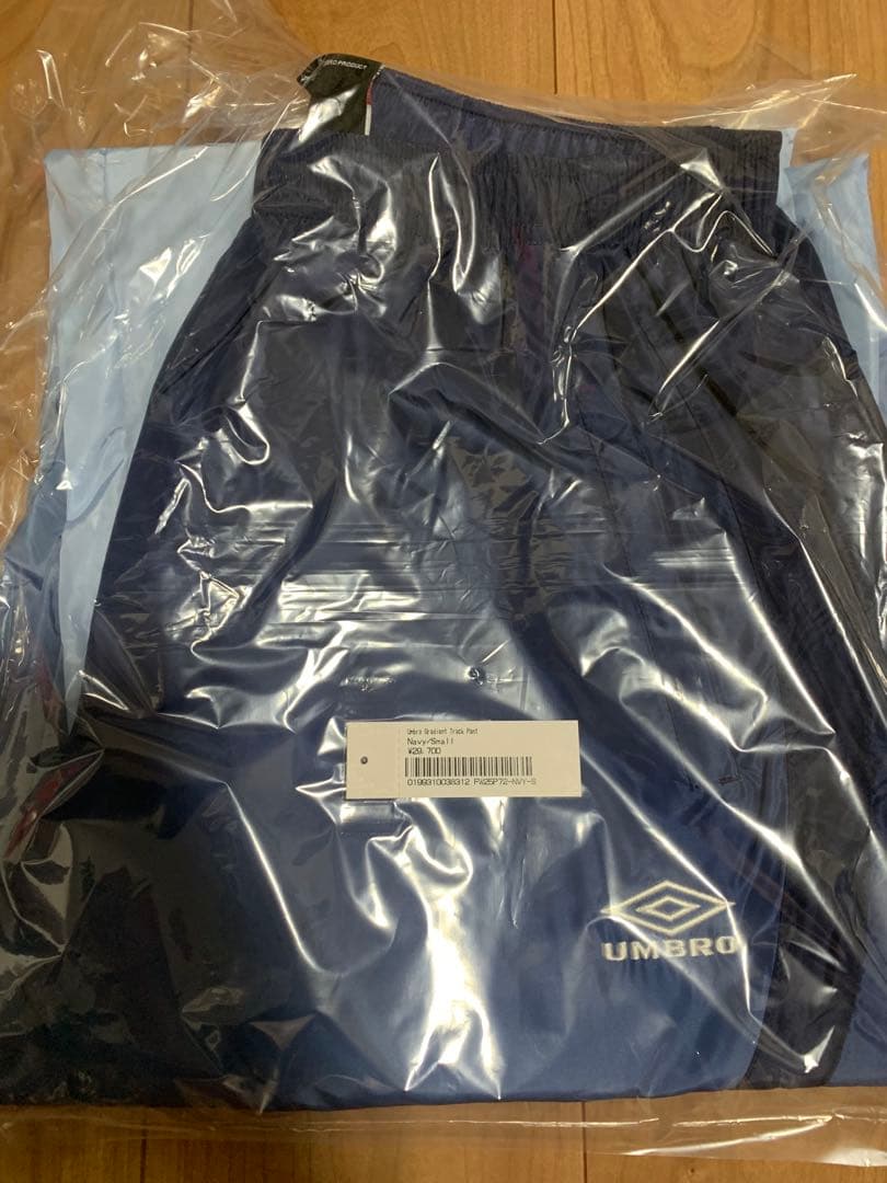 【S】Supreme®/Umbro® Gradient Track Pant