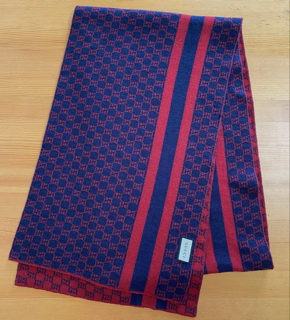 GUCCI GGロゴパターン マフラー 赤/ネイビー リバーシブル