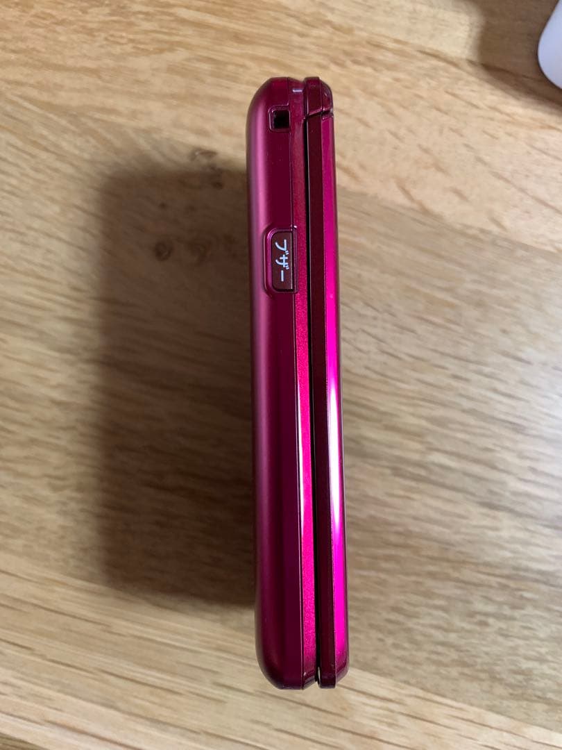 auかんたんケータイKYF41 卓上ホルダー付属