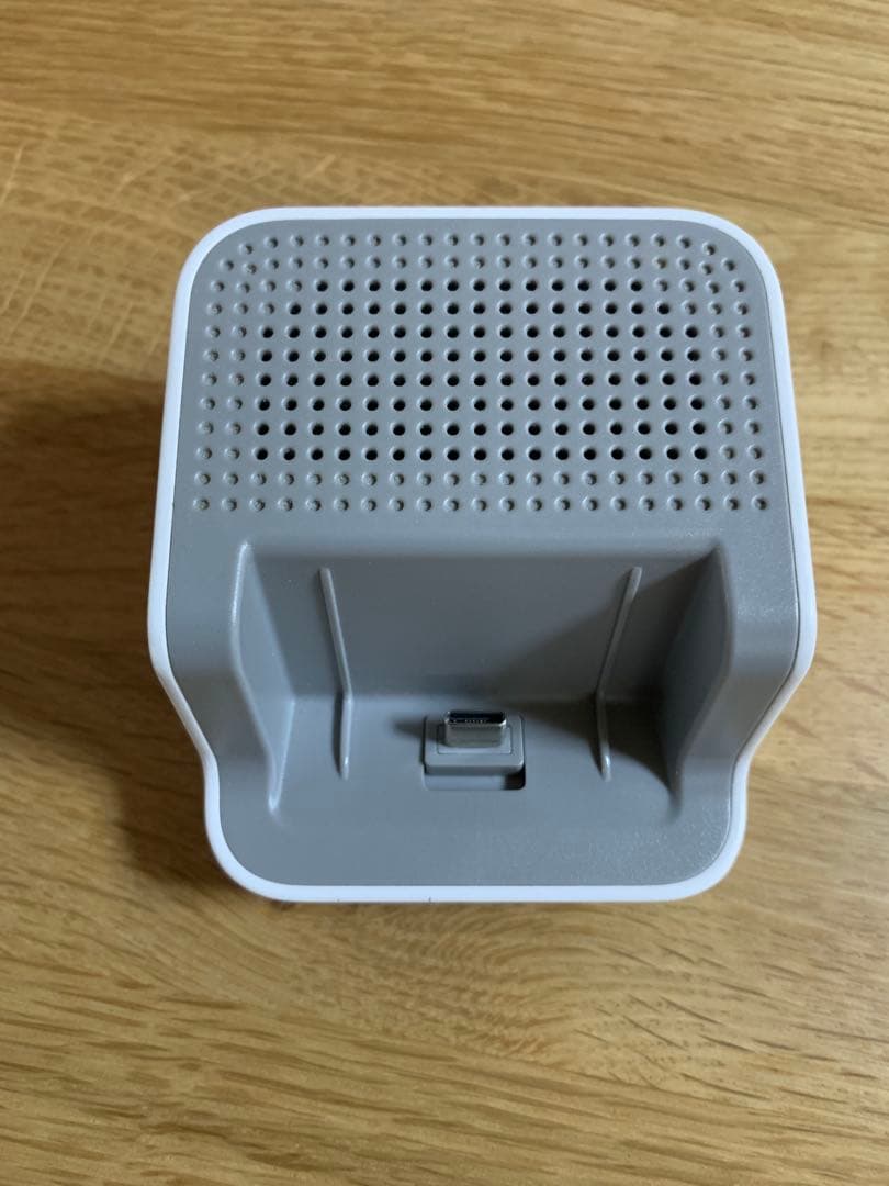 auかんたんケータイKYF41 卓上ホルダー付属